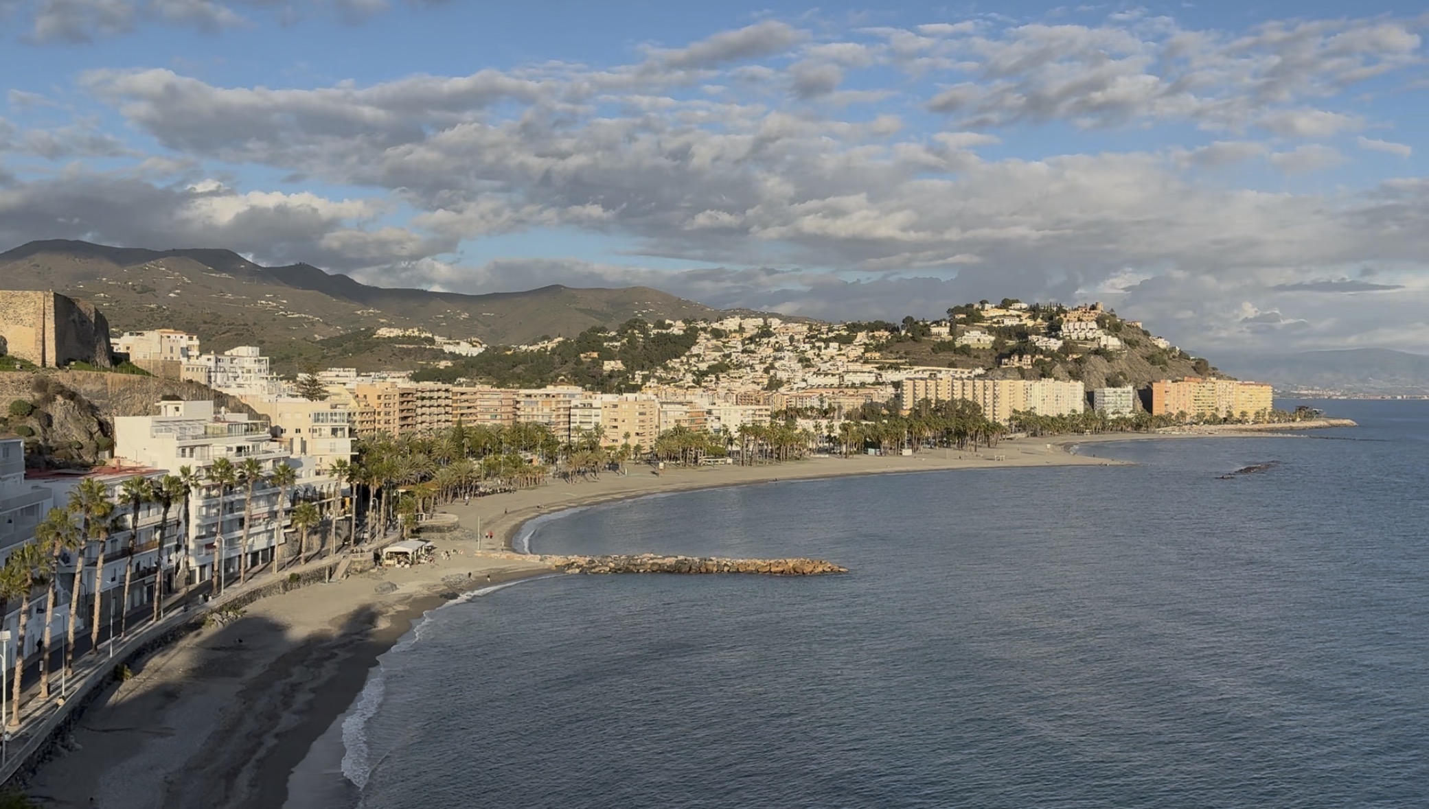 Almu&ntilde;&eacute;car
